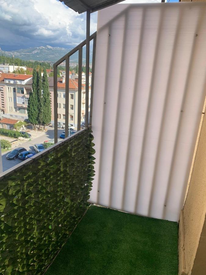Apartman Daca Appartamento Podgorica Esterno foto